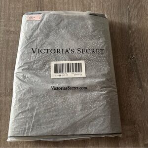 Victoria’s Secret‎ Shine Zipper Tote Bag Holiday 2024 Bling Diamante Graphic NWT